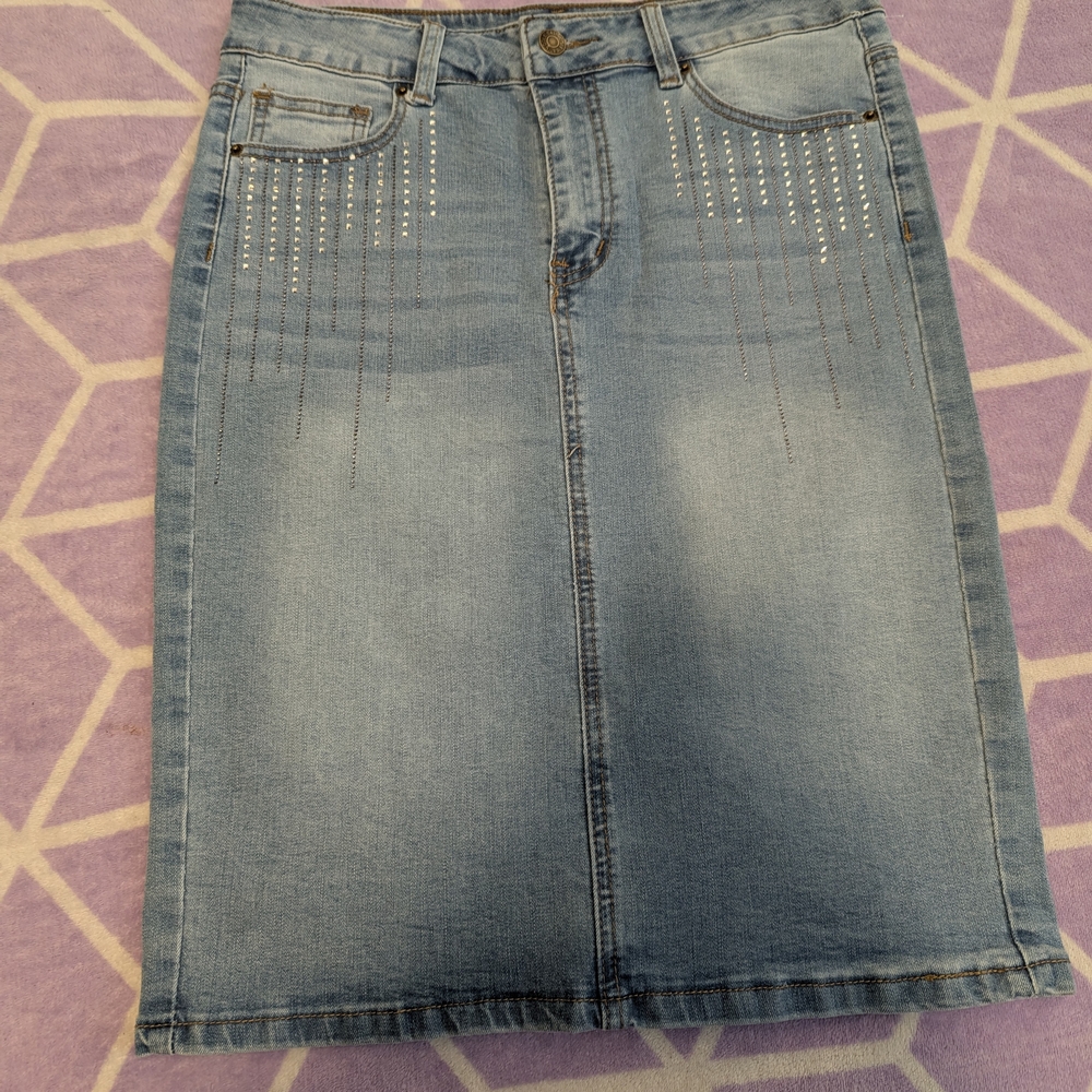 Stylish Blue Denim Midi Skirt With Jeweled Design